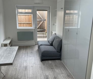 Studio Flat, Lee, SE12 - Photo 2