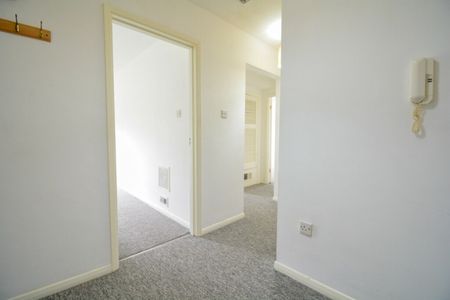 Modern 2 bed flat in Meyrick Court - Photo 5