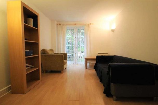 Equity Square, Shacklewell Street, Shoreditch, E2 - Photo 1