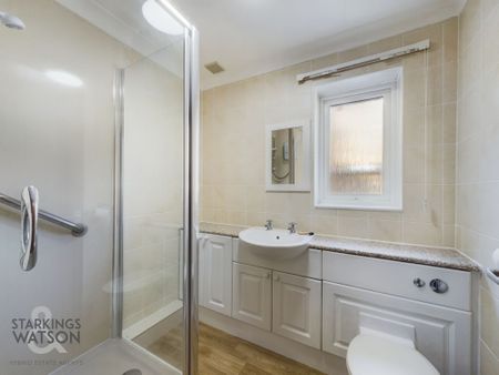 Sunny Grove, Costessey, Norwich - Photo 5