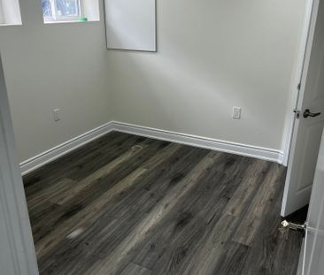 For Lease - 163 Gracedale Boulevard, Toronto, Ontario - Photo 6