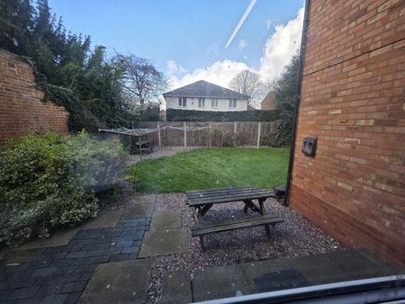 1 bedroom semi-detached house to rent - Photo 5