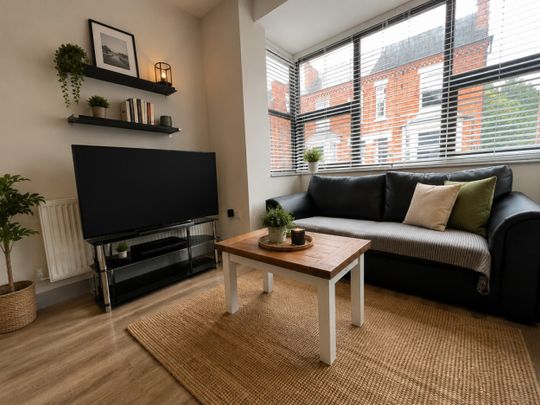 2 bed Apartment for Rent - Photo 1