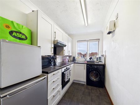 St. Martins Court, Bugsby Way, Kesgrave, Ipswich, IP5 2WW - Photo 4