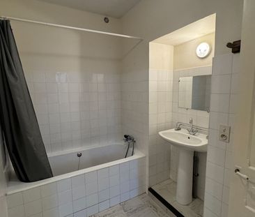 HYPER CENTRE quartier FOIRAIL et proche Universités T2 450 € cc, - Photo 3