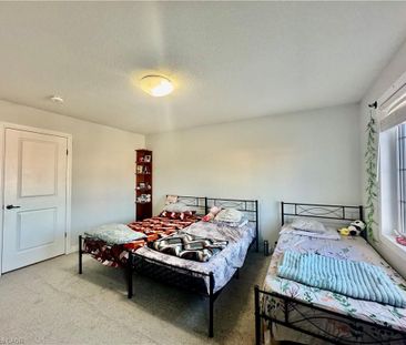 For Lease - 5 Sparrow Avenue, Cambridge, Ontario - Photo 3