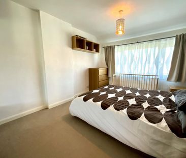 3 bedroom semi-detached house to rent - Photo 6