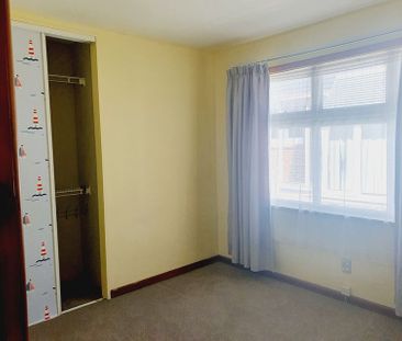 Beautiful 3 bedroom home & plenty of outdoor space - Photo 3