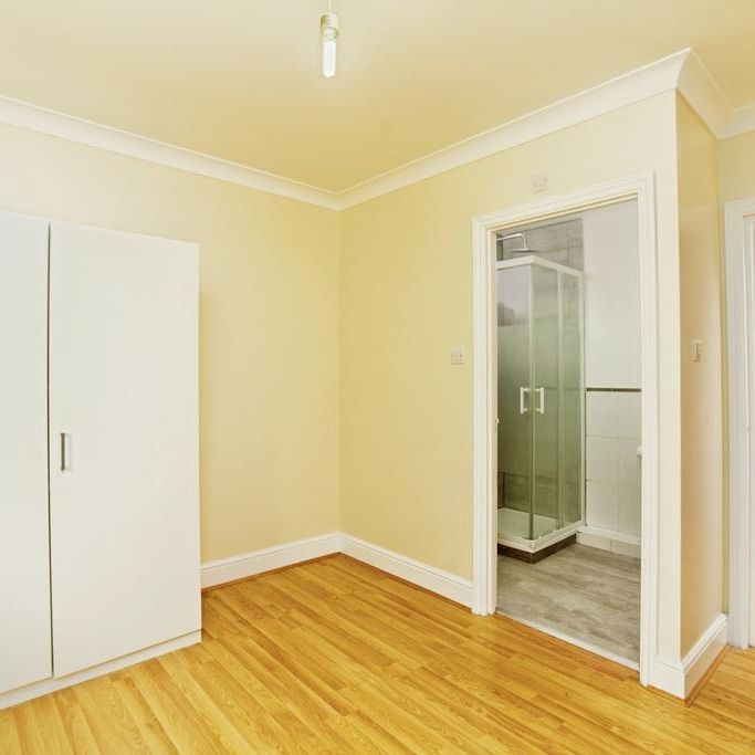 2 bedroom penthouse to rent - Photo 1