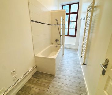 Location Appartement 3 pièces 99m² ROMANS SUR ISERE 26100 - Photo 6