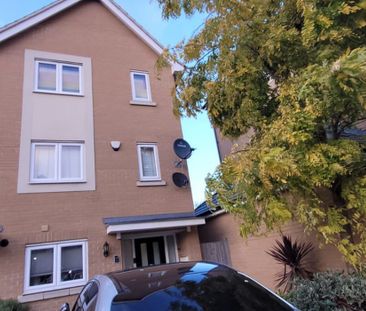 Bakery Close, Marks Gate, Romford, RM6 - Photo 3