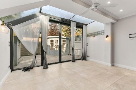 4 bedroom terraced house to rent - Photo 2