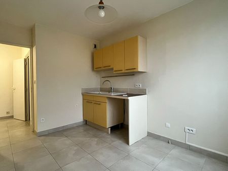 MONTCHAPET – T1 – 30.74 M² - Photo 2