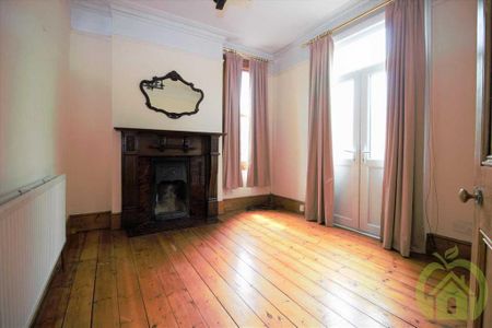 5 bedroom detached house to rent - Photo 4