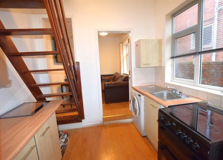 Middleborough Road Coundon Coventry - Photo 3