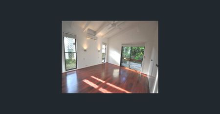 Lowset house in Robertson - Photo 5