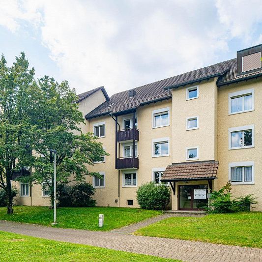 Befristet bis 30.11.2027 / Charmante 3.5 Zimmerwohnung in Brüttisel... - Foto 1