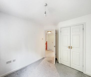 3 bedroom terraced house to rent - Photo 3