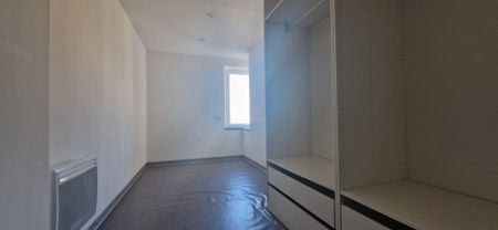 Location Appartement 3 pièces 57m² ST CHELY D APCHER 48200 - Photo 5