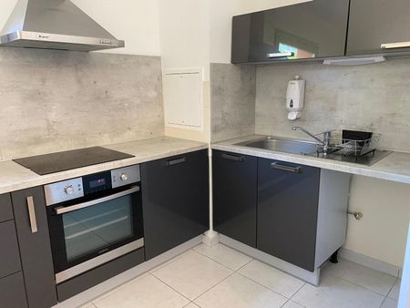 Location Appartement 3 pièces 66m² AUBENAS 07200 - Photo 5