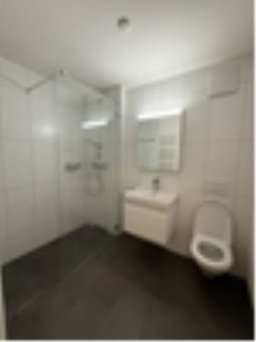 Appartement calme de 3,5 pièces dans un emplacement de choix : la vie urbaine rencontre l’idylle naturelle - Foto 3