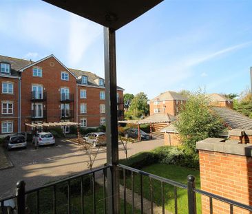 2 bedroom apartment to rent - Photo 6