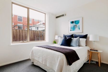 2 Bed, 1 Bath - Photo 5