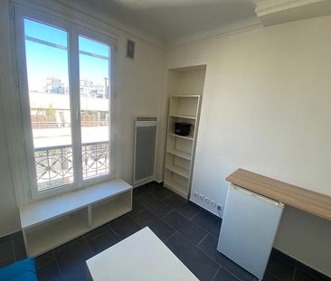 Appartement Paris 1 pièce 12 m2 - Photo 1
