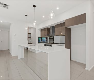 Stunning 4-Bedroom Home in Mickleham - Photo 1