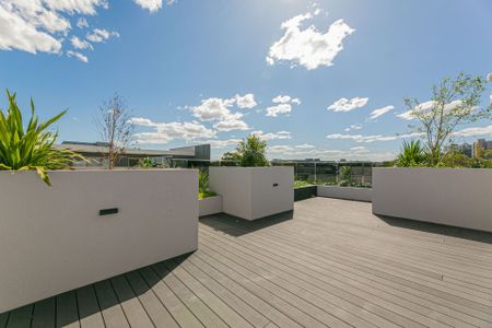 Boutique 1 Bedroom apartment with storage galore - Photo 3