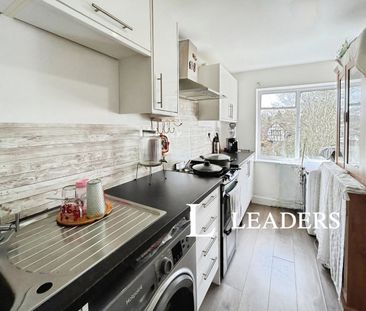 2 bedroom apartment to rent Woodland Parade, Hove, East Sussex, BN3 - Photo 1