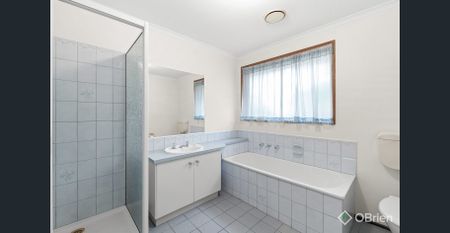 Spacious Family Home in Berwick - 3 Bedrooms, 2 Bathrooms - Photo 4