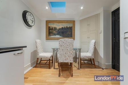 3 bedroom mews to rent - Photo 4