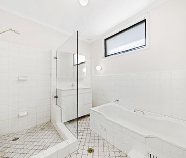 3 Yalding Avenue, Carlingford NSW 2118 - House For Rent | Domain - Photo 5