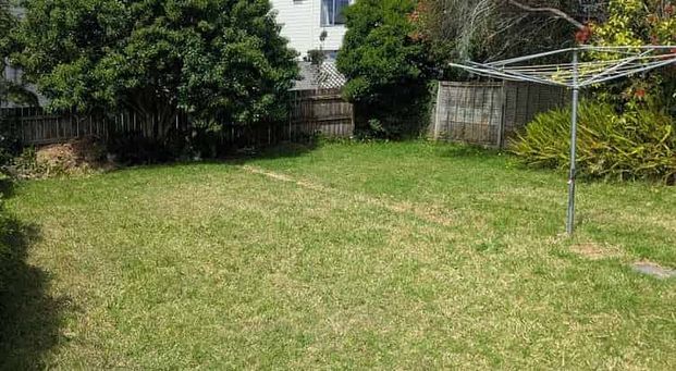 Lovely solid 2 bedroom home - Photo 1