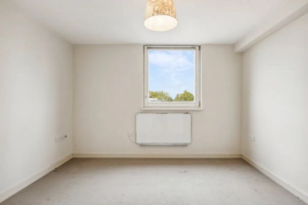 1 bedroom flat in Richmond - Photo 1