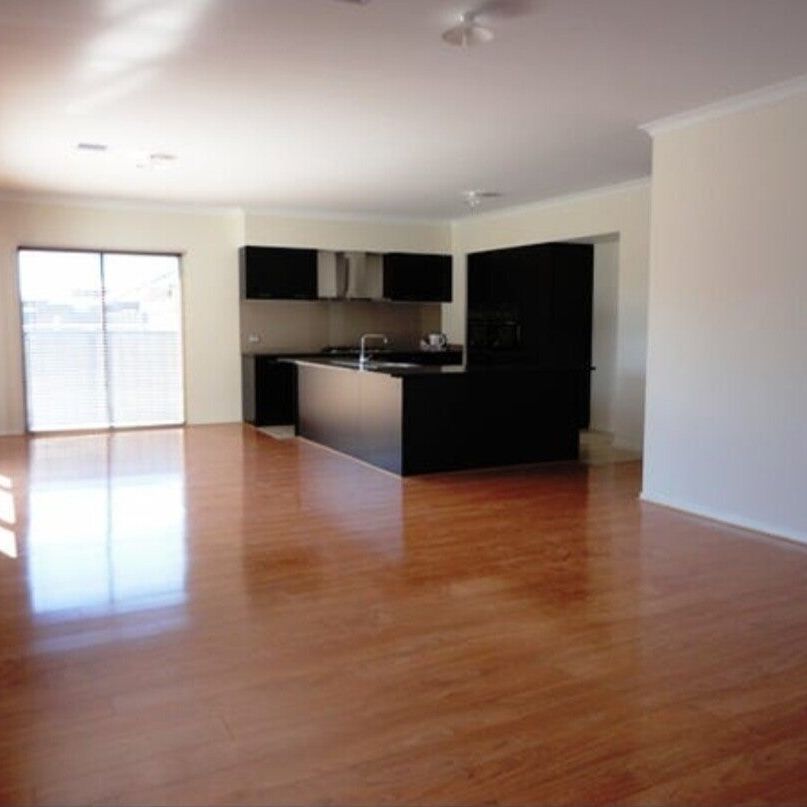 Point Cook - Photo 1