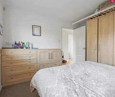 3 Bedroom Bungalow to let - Photo 6