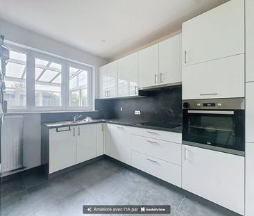 Huis te huur in Leval-Trahegnies voor € 1.030 met 2 slaapkamers - Photo 2