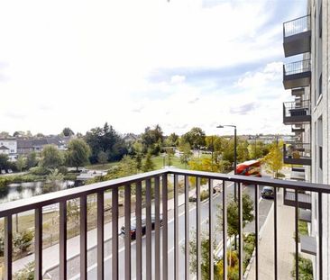 2 bedroom flat to rent - Photo 2