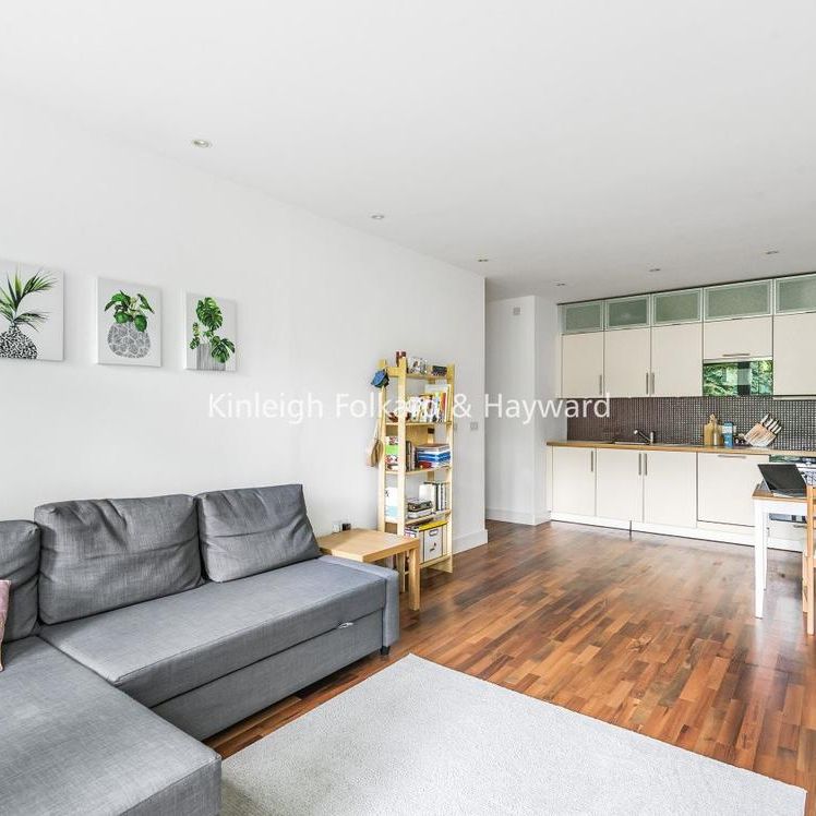 Crouch End Hill, London N8 - Photo 1