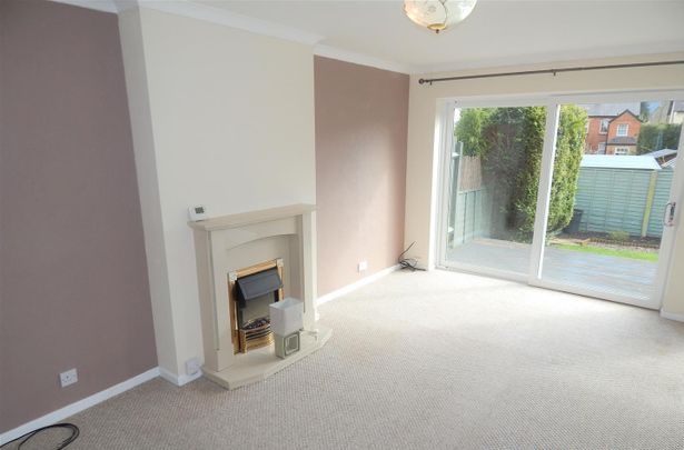 Dovecote Road, Bromsgrove - Photo 1