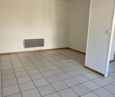 Location Appartement 2 pièces 49m² LABEGUDE 07200 - Photo 2