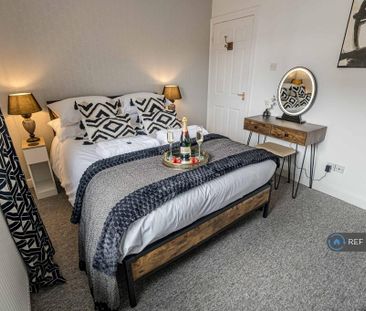 2 bedroom semi-detached house to rent - Photo 6