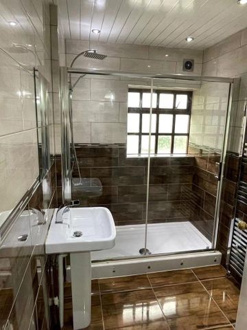 5 bedroom terraced house to rent - Photo 3