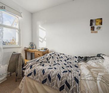 4 bedroom terraced house to rent - Photo 5