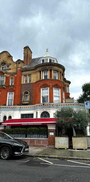 Price £877 pw - Available Now - Unfurnished - Photo 2