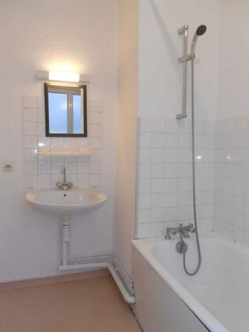 Location Appartement 5 pièces 104m² BESANCON 25000 - Photo 5