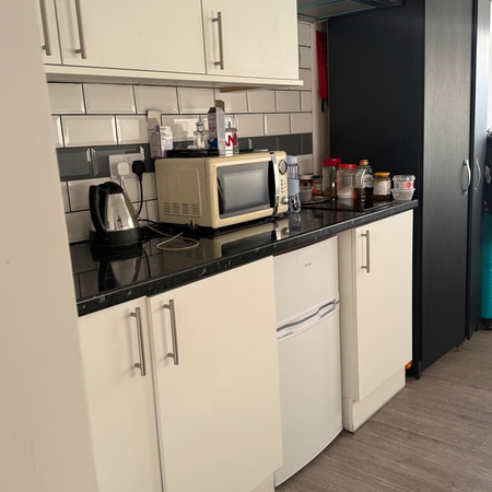 Studio to rent - Photo 3