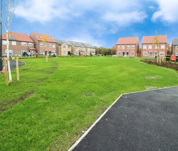 Chalk Hill Drive, Sherburn In Elmet - Photo 2